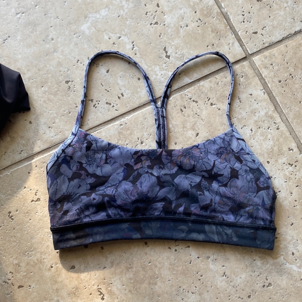 Lululemon flow y bra
